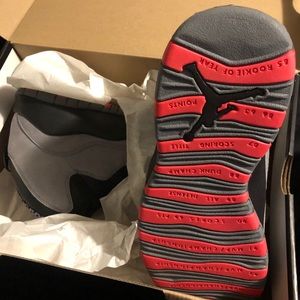 Jordan Retro 10 Cool Grey (Infrared Version)